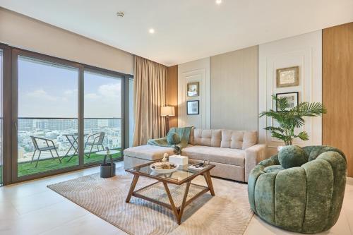 STAY BY LATINEM Luxury 2BR Holiday Home CVG 1007 Near Downtown, Dubai (photo 3)