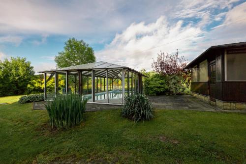 Kert, Chata pod Radhoštěm (Chata pod Radhostem) in Trojanovice