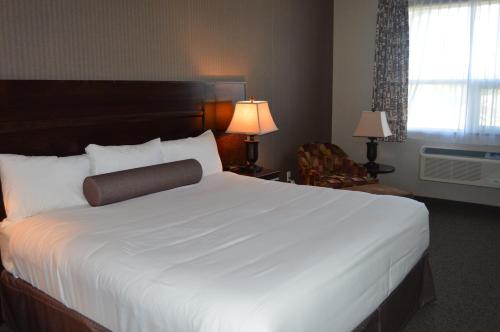1 queen bed