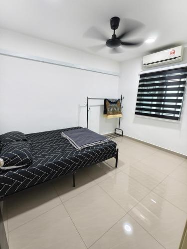 Adra Homestay UTM Taman Sri Pulai near Paling Muo Cafe (Mee Bandung)