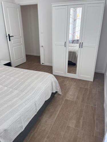 Haut de maison nicoise - Calme, Charme et Vu Degagee sur les Collines in Ventabrun