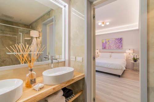 Queen Room with Garden View