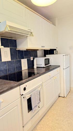 Glasgow One Bedroom Flat close to city centre and all amenities in North Glasgow