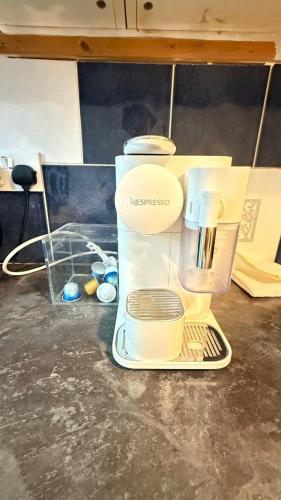Glasgow One Bedroom Flat close to city centre and all amenities in North Glasgow