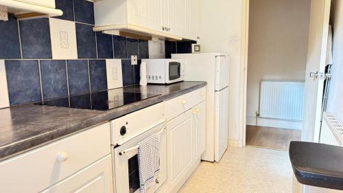 Glasgow One Bedroom Flat close to city centre and all amenities in North Glasgow