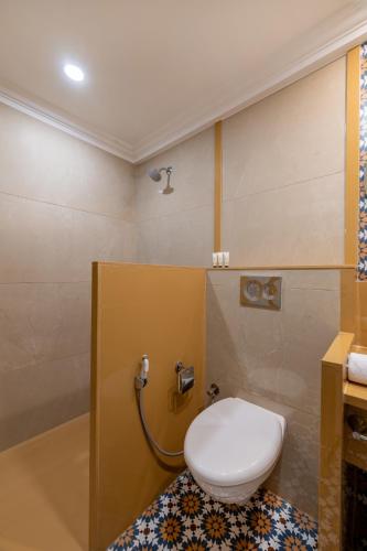 Deluxe Room image 2