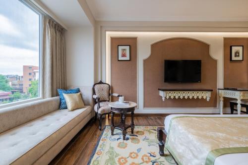 Superior Double Room image 7