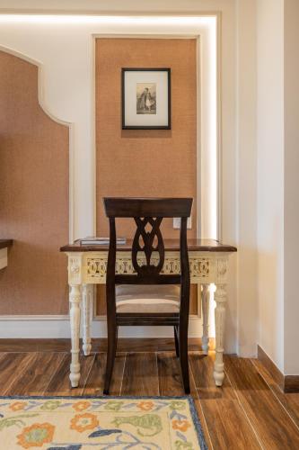 Superior Double Room image 5