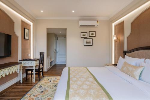 Superior Double Room image 3