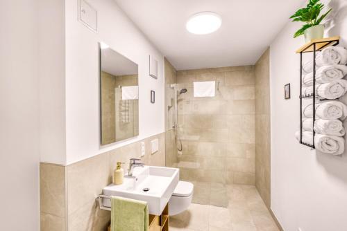 Zuhanyzó, Stilvoll - Heimkino, Kochinsel, Parkplatz, Neubau & Mehr in Scheyern