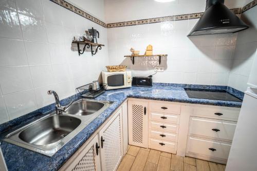 keuken, Casa Rural La Barquilla in Valverde Del Fresno