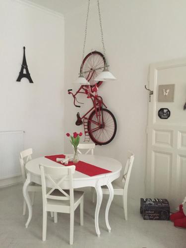 Paris Apartment, Budapešť (fotografie 4)