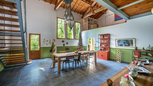 Toit ja joogid, Moulin de Sore -Gîtes 14 pers et chambres d'hôtes dans un lieu naturel préservé (Moulin de Sore -Gites 14 pers et chambres d'hotes dans un lieu naturel preserve) in Argelouse