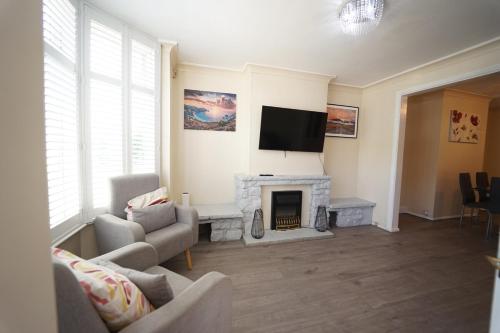 Maidstone Gem Walk to Shops in Bridge