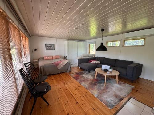 Honganranta Lakeside Cottage - 45 min from Helsinki in Siuntio