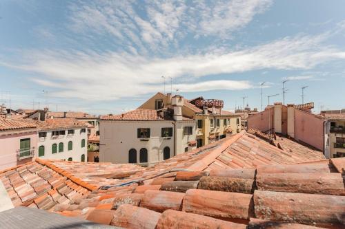 San Tommaso Rialto Terrace Apt - image 7