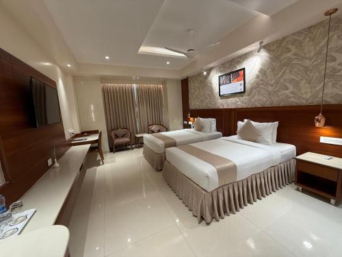 Hotel The Plaza in Hyderabad