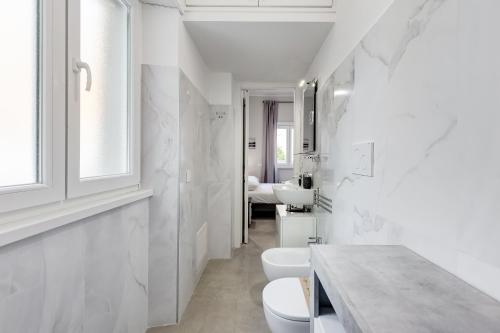 Bathroom, Eco Domus Earth in Prima Porta