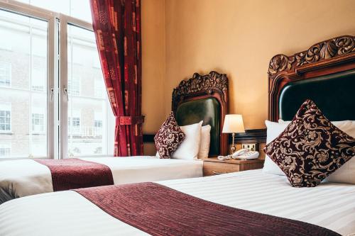 Twin Room room in Russell Court Hotel