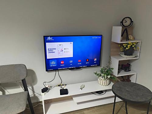 設施, Niko's Apartment in 薩克斯