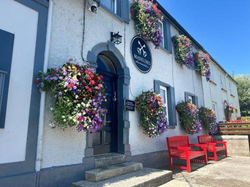 Exterior view of Madelines Accommodation
