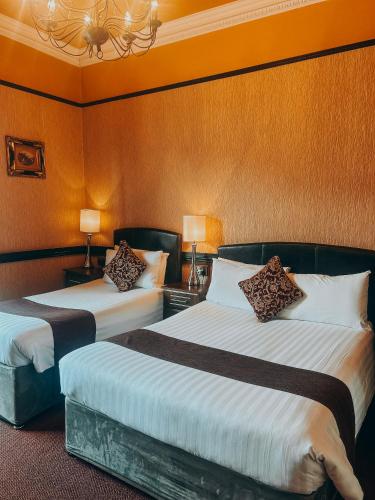 Triple Room image 1