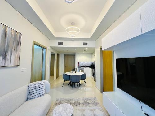 Cozy Haven High Rise Balcony and Upscale Furnished, Dubaj