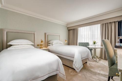 Brooks Hotel - image 7