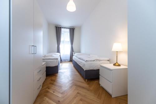 Four-Bedroom Deluxe Apartment image 7