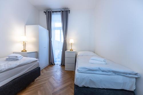 Four-Bedroom Deluxe Apartment image 3