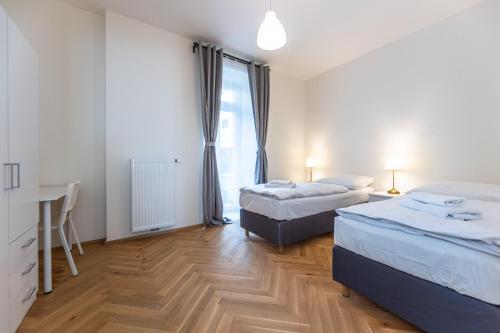Four-Bedroom Deluxe Apartment image 5