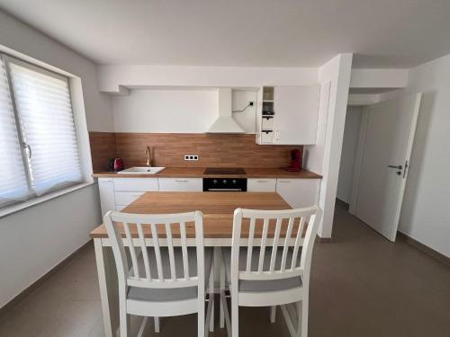 Idyllische Wohnung Esmeralda -74m2 in Ebersbach-Musbach, Deutschland