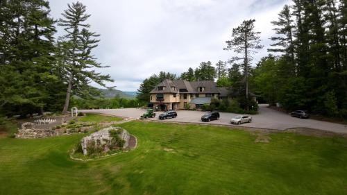 Stonehurst Manor Breakfast & Dinner Included – North Conway, NH