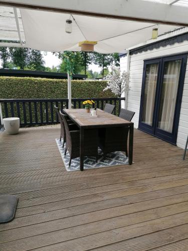 Chalet 18 - Bungalowpark De Kern, Putten (photo 3)