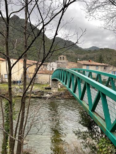 Maison gorges de la Pierre lys gîte à louer Belvianes-et-Cavirac