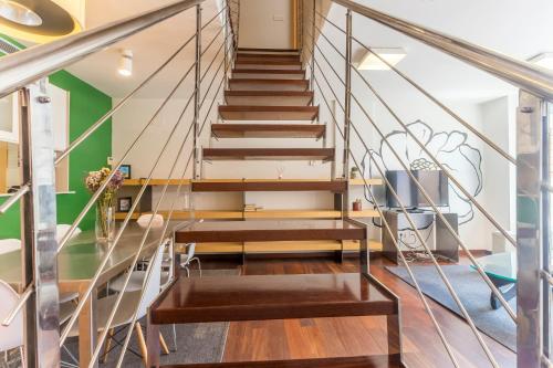 Apartment Barcelona Rentals - Swimming Pool with Terrace - image 3