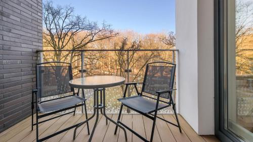 Apartamenty Nadmorskie Tarasy-Basen Fitness Bawialnia Parking w CENIE - Holiday City - image 2