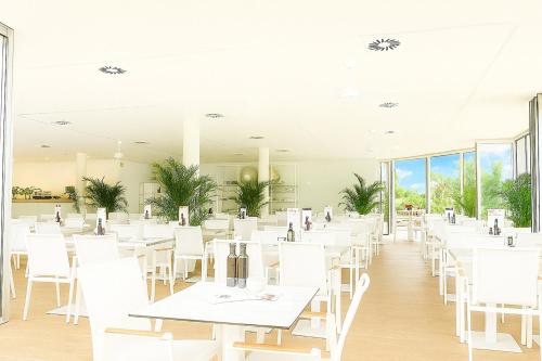 ห้องอาหาร, Bungalow Sergio in ซาลาดิโย เบนามารา