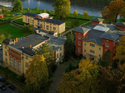 Parkhotel Bad Schandau - direkt an der Elbe 1