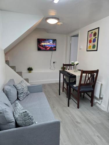 Private Basement Flat, Londyn