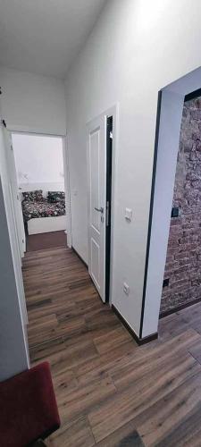 Appartement vintage près de l'Académie de Medecine, Sofia (Foto 8)