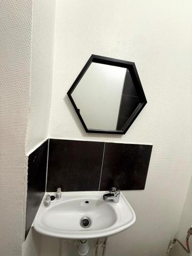 Appartement Rodier Montmartre Paris - main image