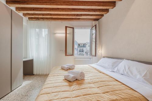 San Matteo Rialto Terrace Apt - image 10
