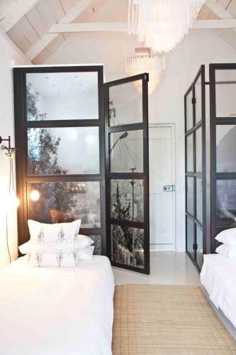 One-Bedroom House image 2