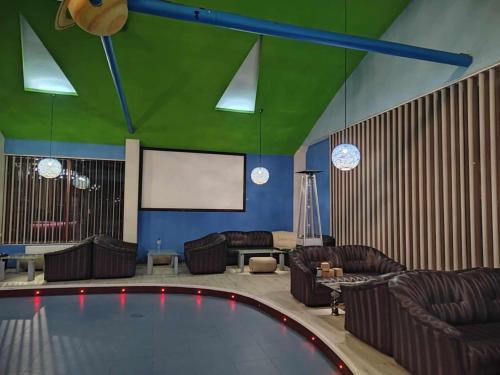 Семеен хотел МАКСИМ in Teteven