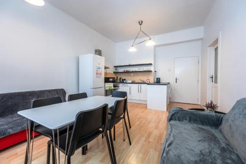 Apartments Safarikova 18 - image 6