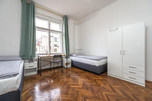 Apartments Safarikova 18 - image 2