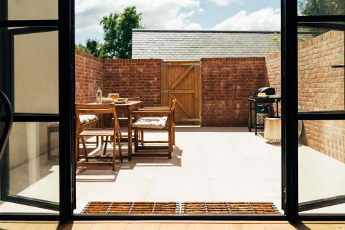 A szálláshely kívülről, Nuthatch in Brockenhurst