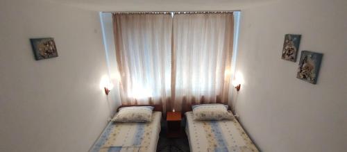 One-Bedroom Suite image 4