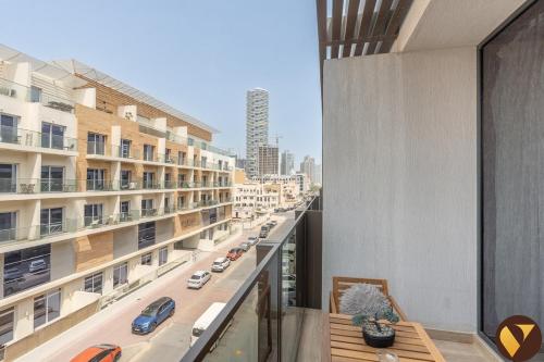 Vogue One Bedroom Apartment at Chaimaa Avenue JVC with Balcony, Pool and Gym Access, Near Park and Circle Mall, Dubaj (fotografie 4)